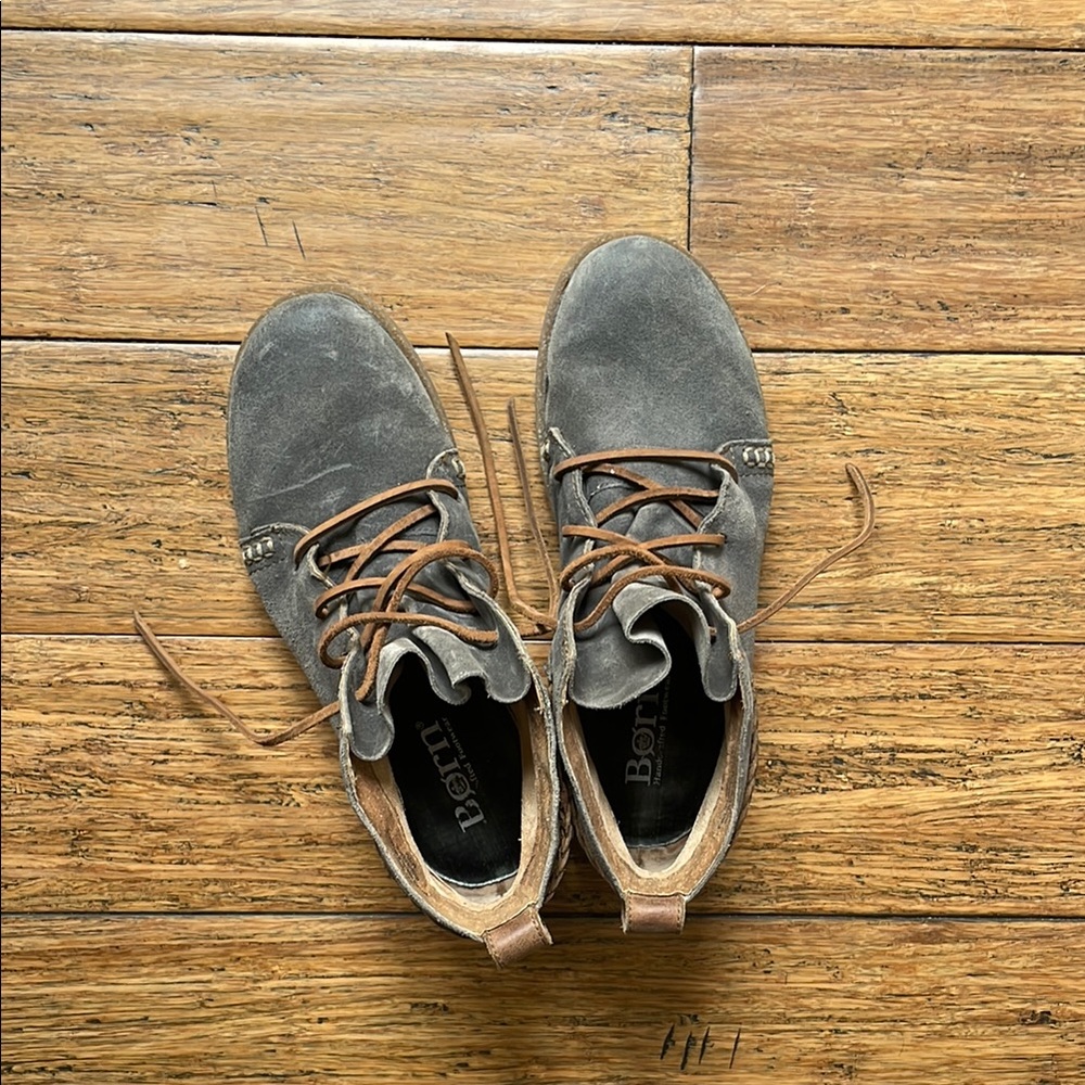 Born Men's Charcoal Suede Chukka Boots